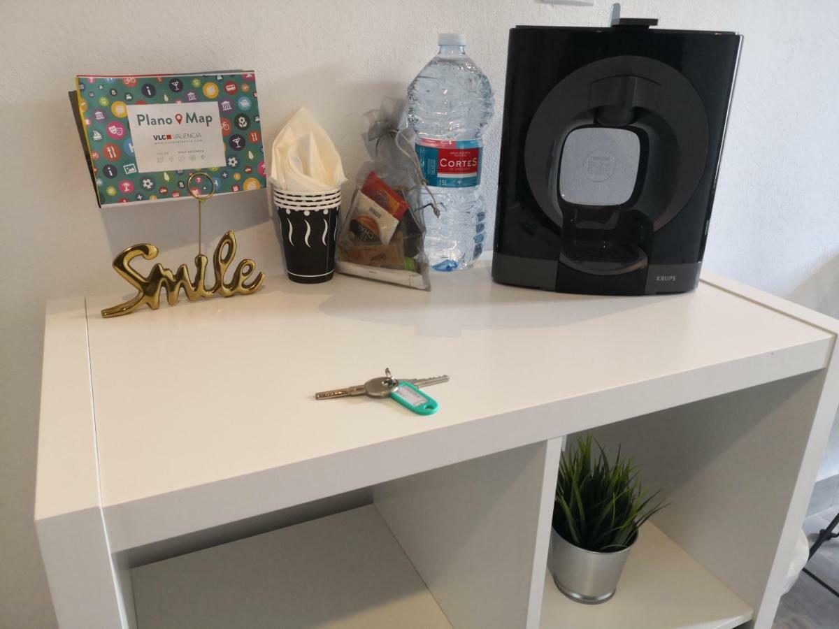 Florista Bonito Alojamiento Bien Comunicado Otel Valensiya Dış mekan fotoğraf