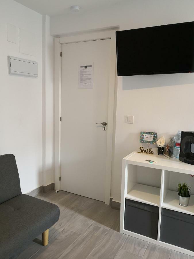 Florista Bonito Alojamiento Bien Comunicado Otel Valensiya Dış mekan fotoğraf